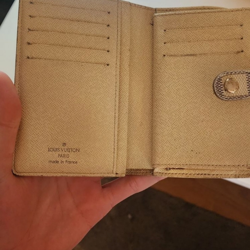 LV wmns wallet. AZUR monogram.